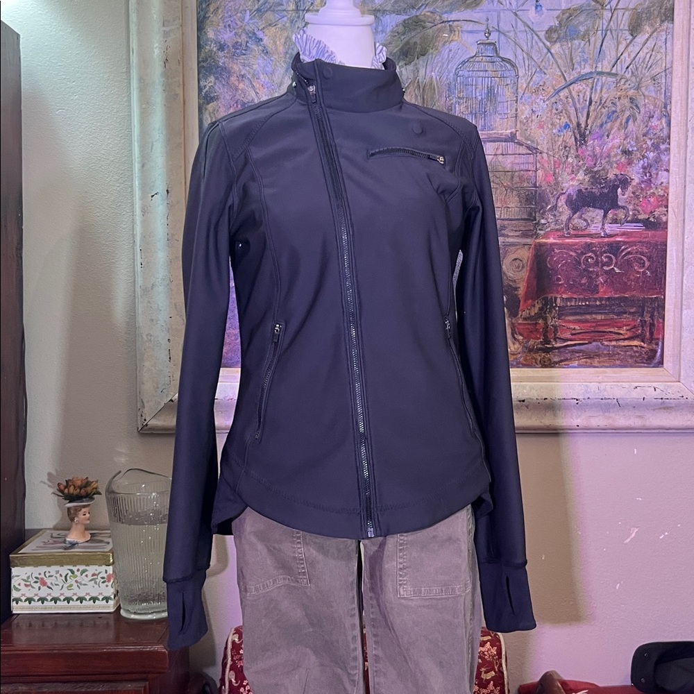 Lululemon Sz 6 Wing & Wheel Hooded Define Jacket